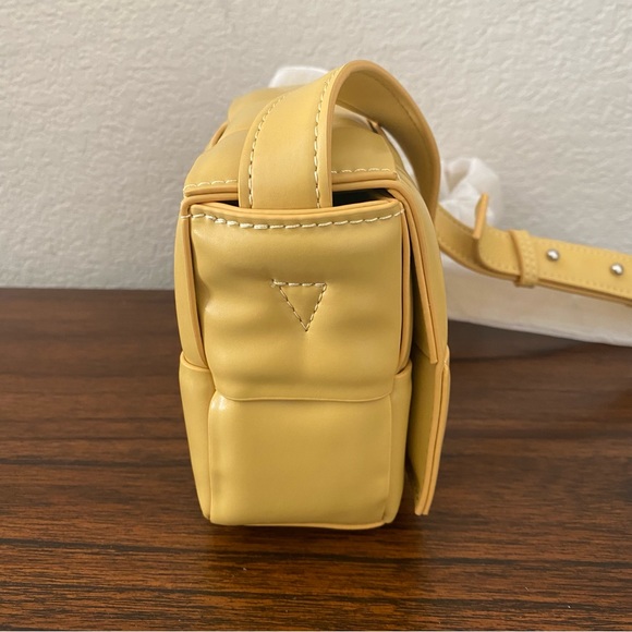 Puffy Patent Leather Yellow Intrecciato Cassette Bag Weave Crossbody B6 - Picture 6 of 12